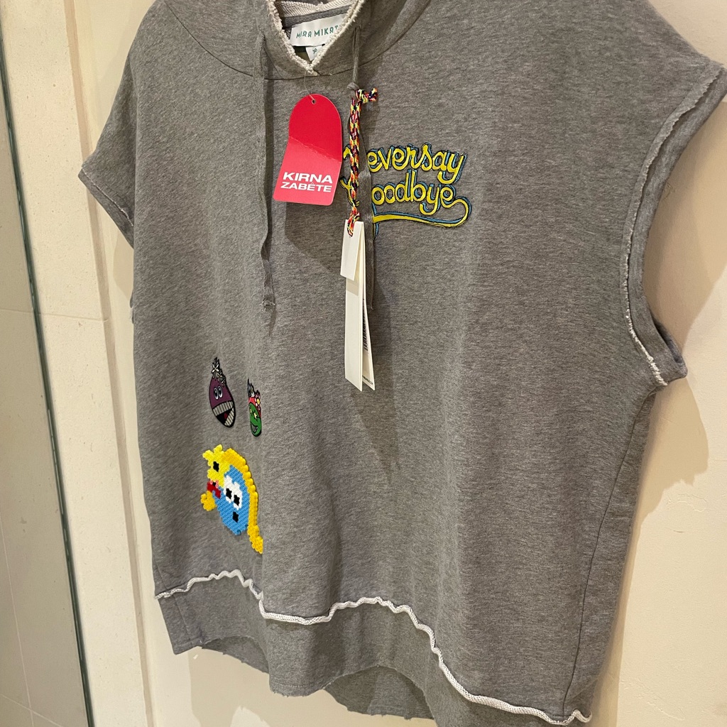 Mira Mikati Nwt Size 36sweatshirt With Hood And Appliqus 3-D, Awesome Colors.